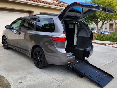 Used 2020 Toyota Sienna XLE Premium