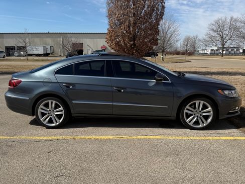 Used 2014 Volkswagen CC Executive image 6