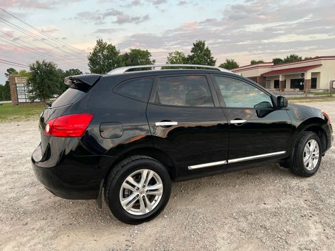 Used 2015 Nissan Rogue S w/ Convenience Package FWD image 5