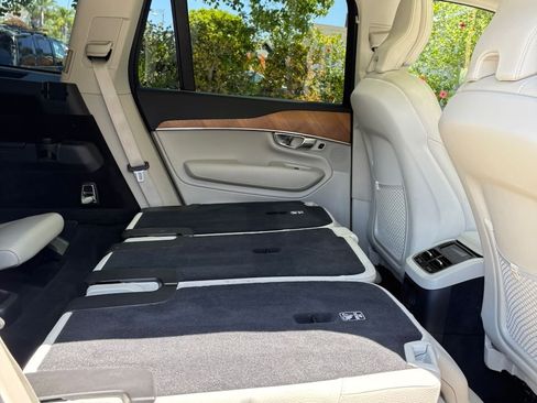 Used 2022 Volvo XC90 T8 Inscription Expression w/ Advanced Package AWD/4WD image 25