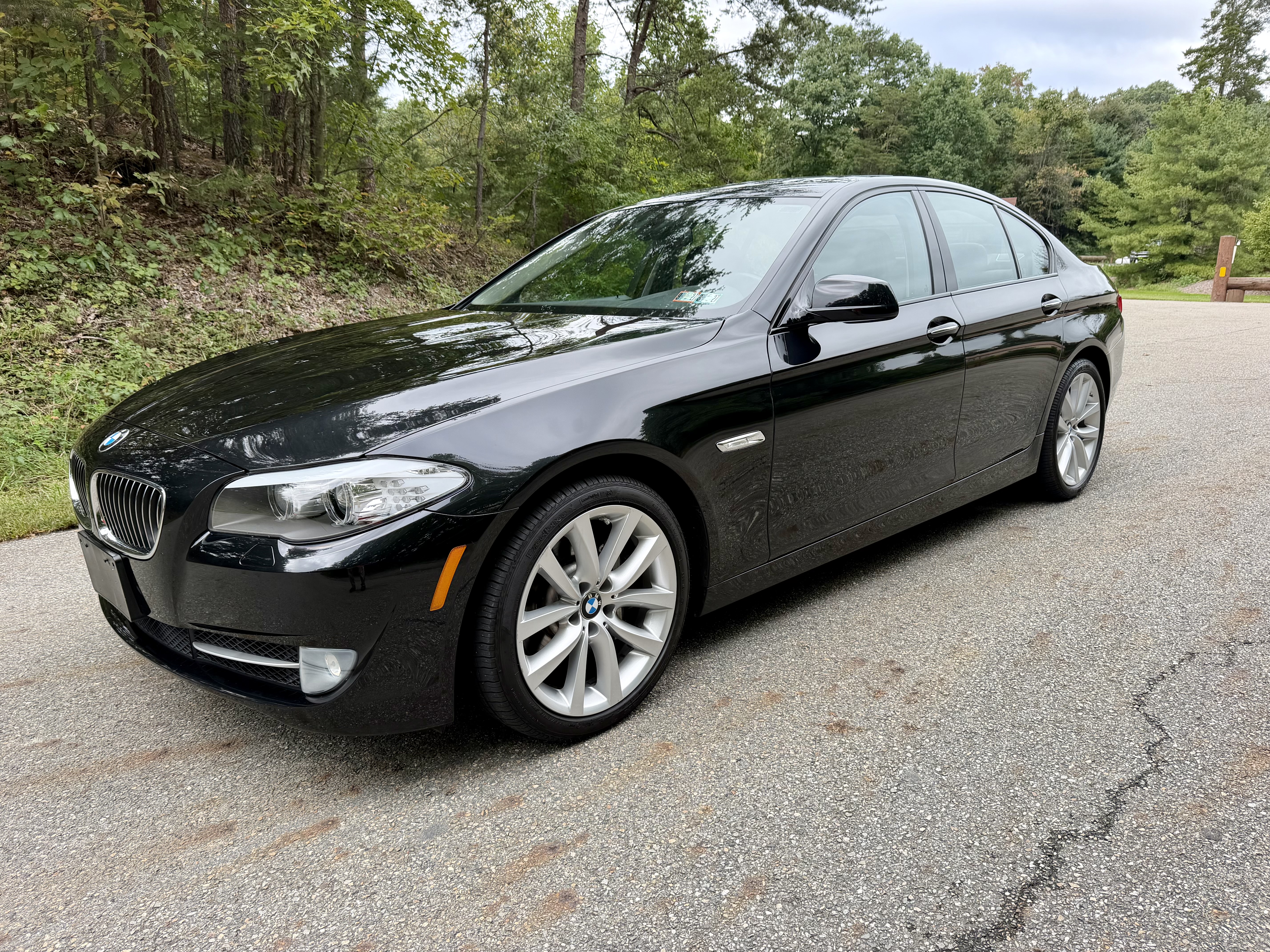 Used 2011 BMW 535i Sedan RWD image 1