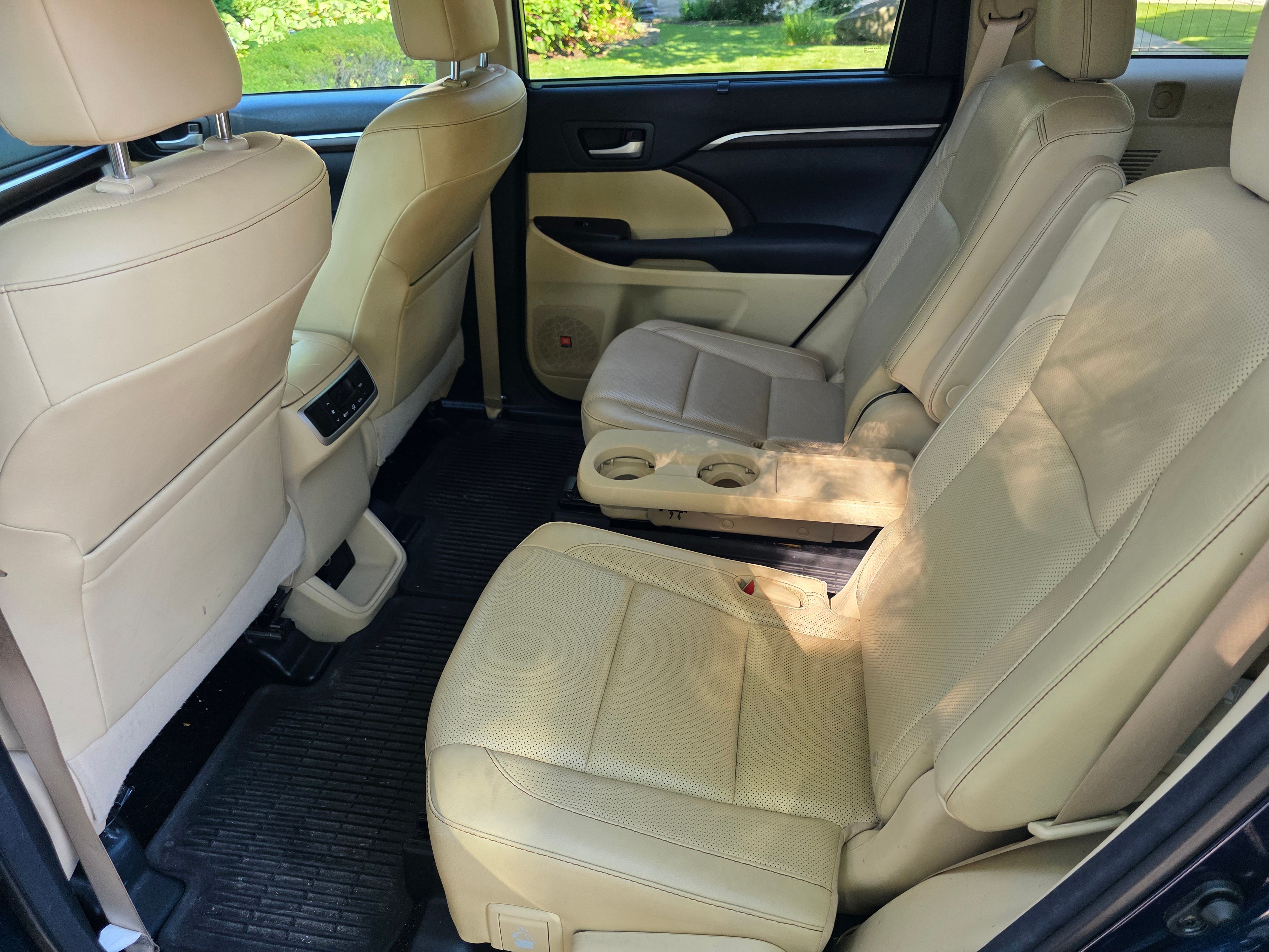 Used 2014 Toyota Highlander Limited AWD/4WD image 5