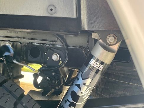 Used 2022 Ford F150 Lariat w/ Equipment Group 502A High image 14