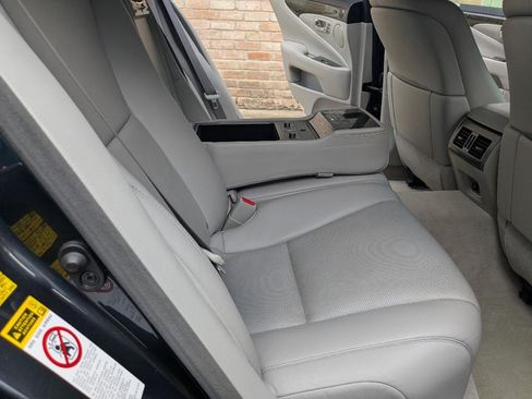 Used 2007 Lexus LS 460 image 17