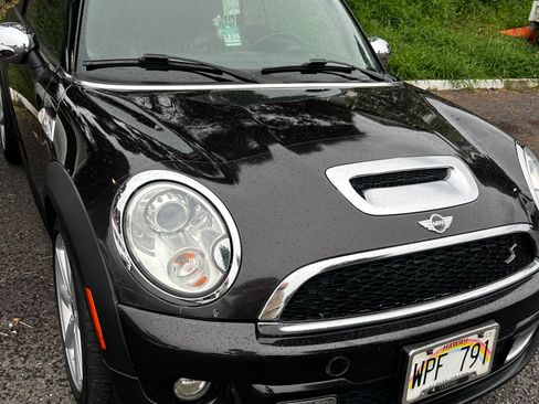 Used 2015 MINI Cooper S image 9