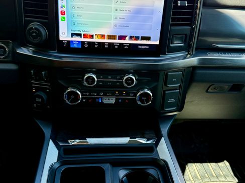 Used 2024 Ford F350 Lariat w/ Lariat Ultimate Package AWD/4WD image 12