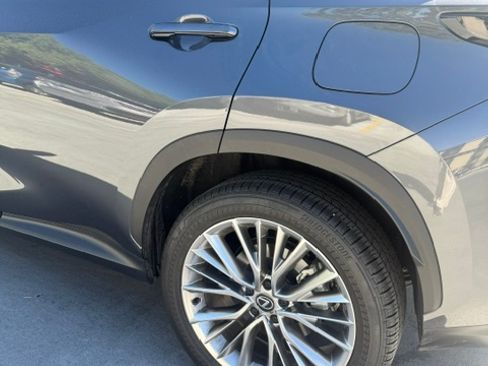 Used 2025 Lexus NX 350 AWD w/ Luxury Package image 9