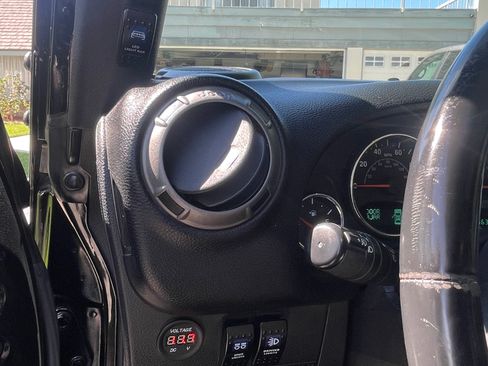 Used 2016 Jeep Wrangler Unlimited Sport w/ Quick Order Package 24S image 4