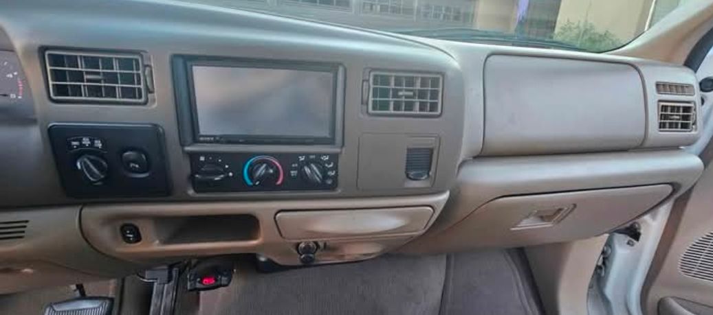 Used 2004 Ford F250 Lariat AWD/4WD image 8