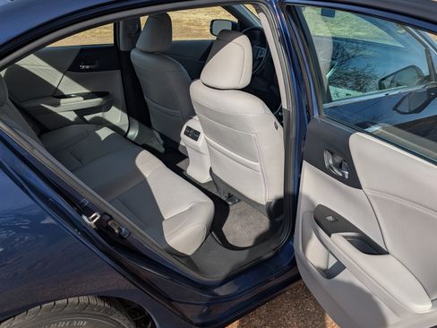 Used 2016 Honda Accord EX-L image 13