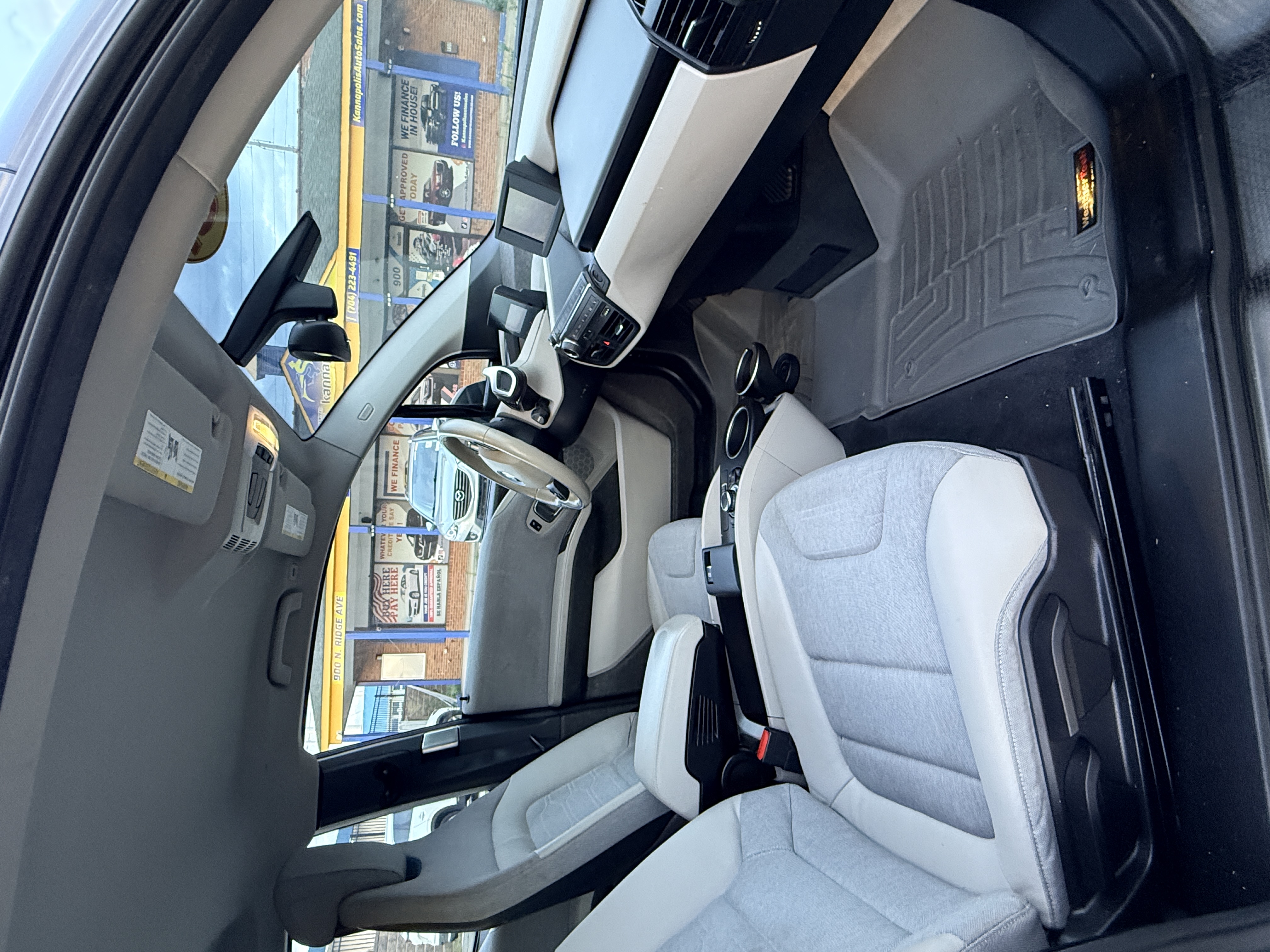 Used 2015 BMW i3 w/ Range Extender RWD image 17