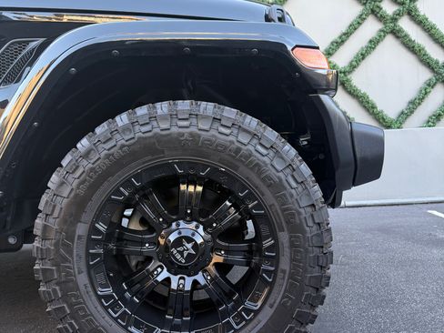 Used 2021 Jeep Wrangler Sport image 15