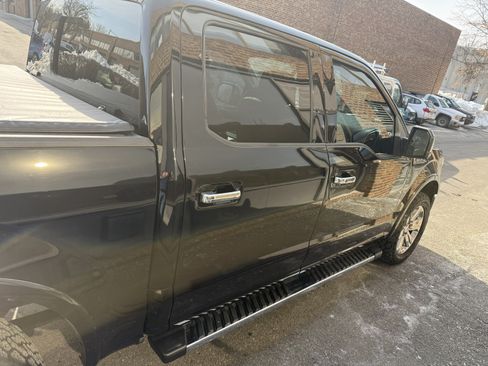 Used 2018 Ford F150 Lariat w/ Equipment Group 502A Luxury image 8