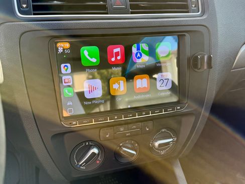 Used 2017 Volkswagen Jetta SE image 13