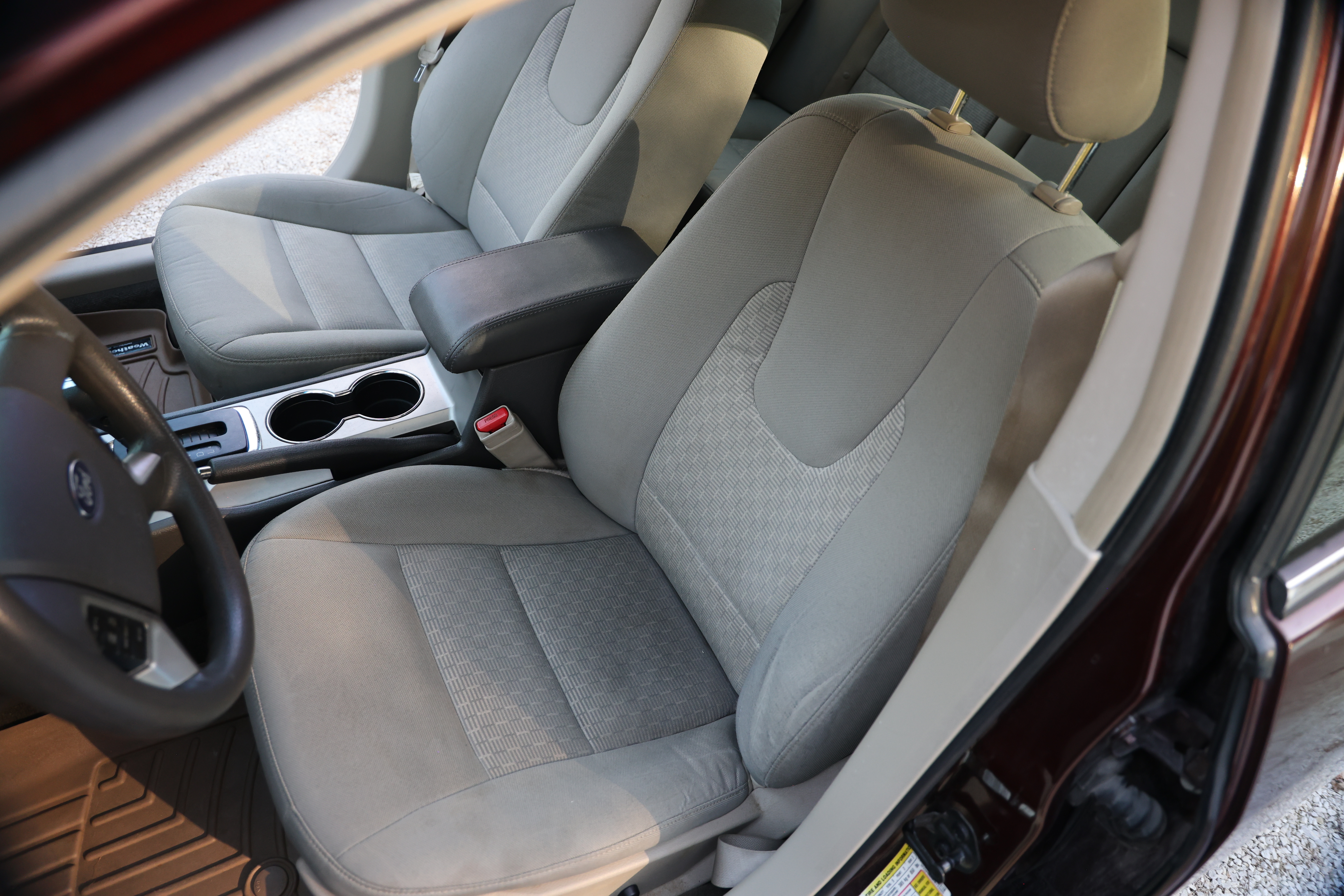 Used 2012 Ford Fusion SE FWD image 18