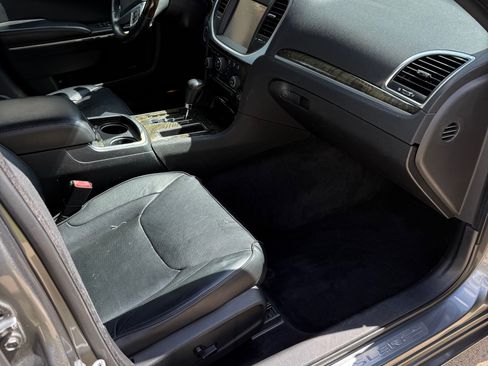Used 2012 Chrysler 300 C w/ 19-Premium Speaker Group image 10