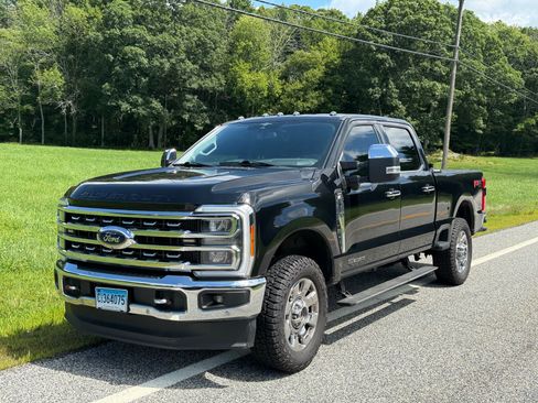 Used 2023 Ford F350 Lariat w/ Lariat Ultimate Package AWD/4WD image 5