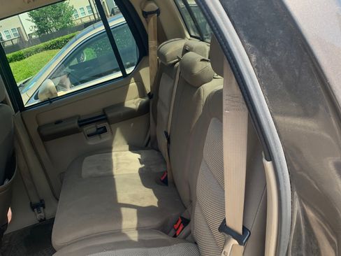 Used 2005 Ford Explorer Sport Trac XLT RWD image 21