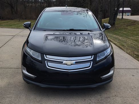 Used 2012 Chevrolet Volt Premium w/ Premium Trim Package image 4