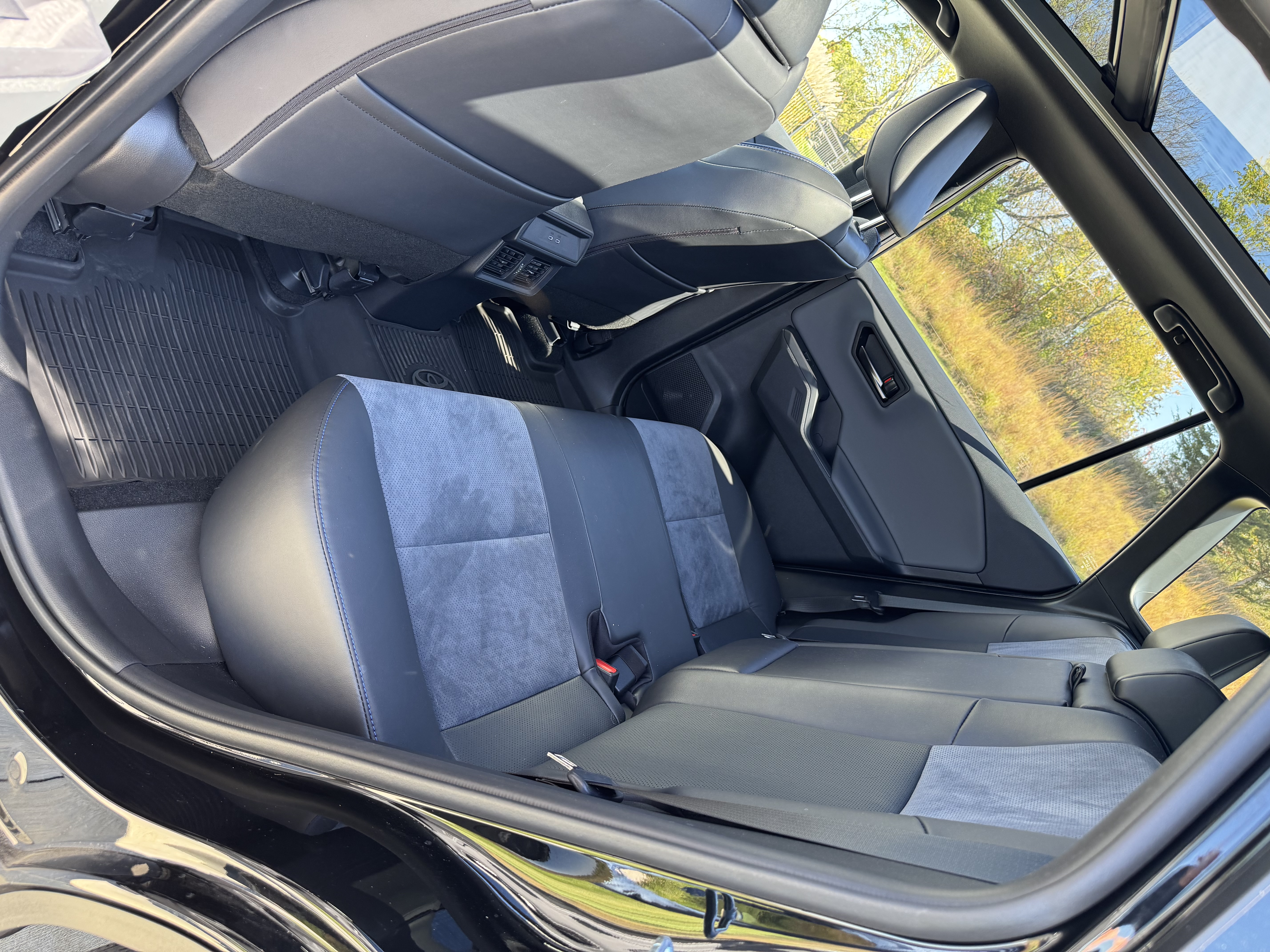 Used 2026 Toyota RAV4 XSE w/ Panoramic Sun Roof Package AWD/4WD image 22