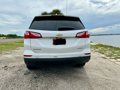 Used 2021 Chevrolet Equinox Premier FWD image 6