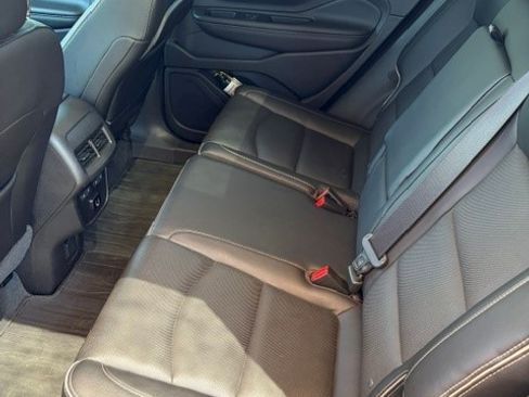 Used 2018 GMC Terrain Denali w/ Advanced Safety Package AWD/4WD image 8
