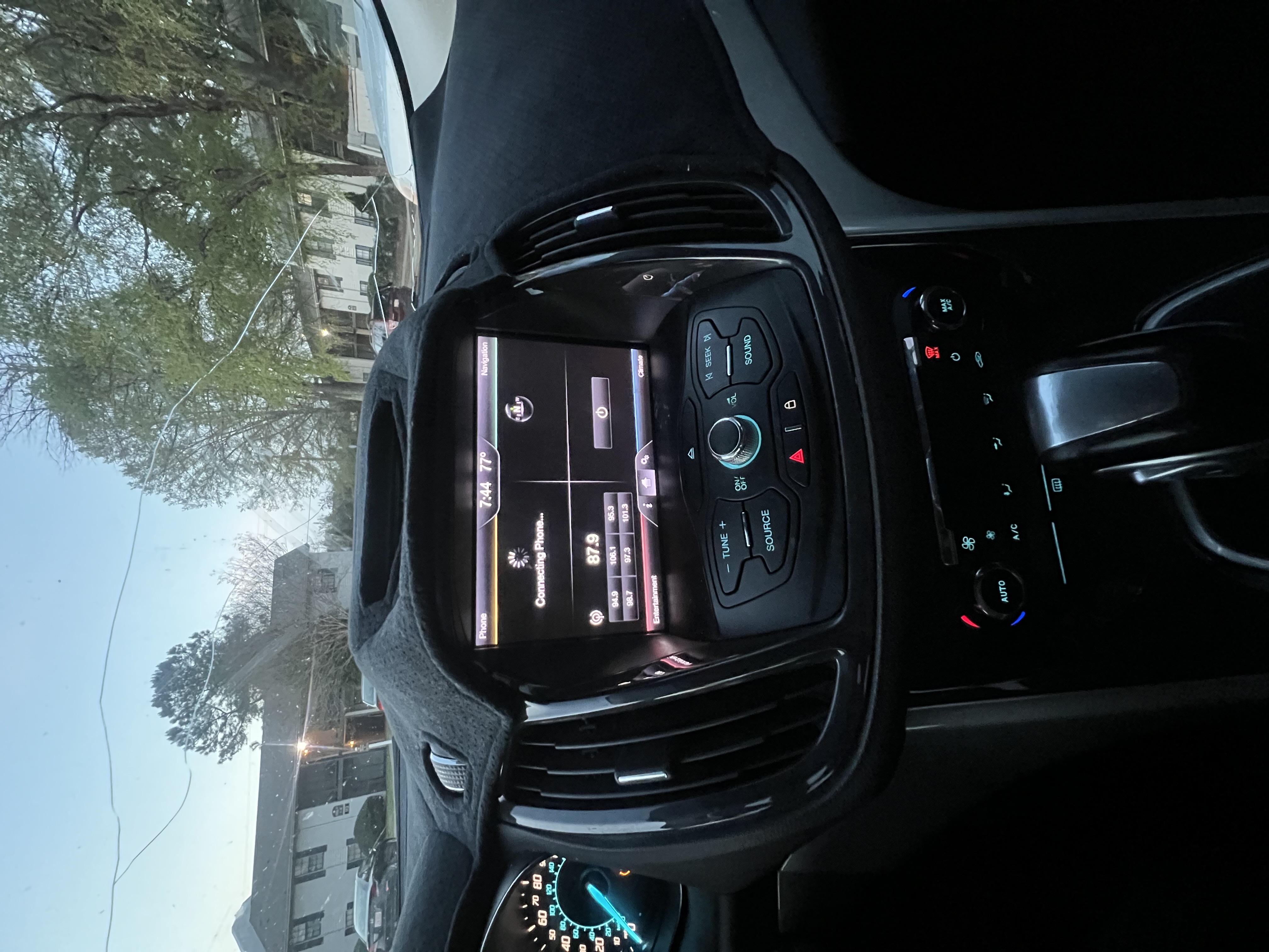 Used 2013 Ford Escape SEL FWD image 5