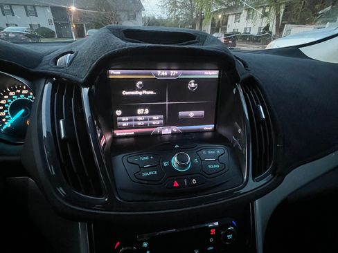 Used 2013 Ford Escape SEL FWD image 5