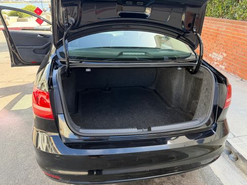 Used 2015 Volkswagen Jetta S w/ Welcome Package image 16