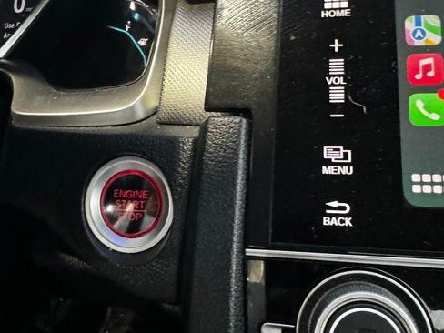 Used 2017 Honda Civic EX image 4