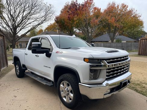 Used 2020 Chevrolet Silverado 2500 LTZ w/ LTZ Plus Package image 2