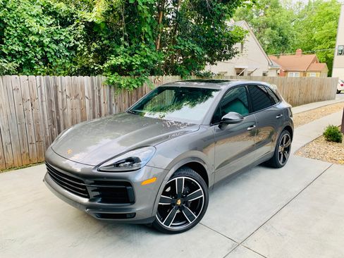 Used 2019 Porsche Cayenne image 1