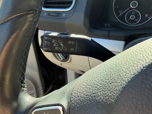 Used 2015 Volkswagen Eos Komfort image 26