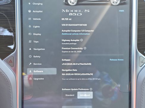 Used 2015 Tesla Model S P85D image 9