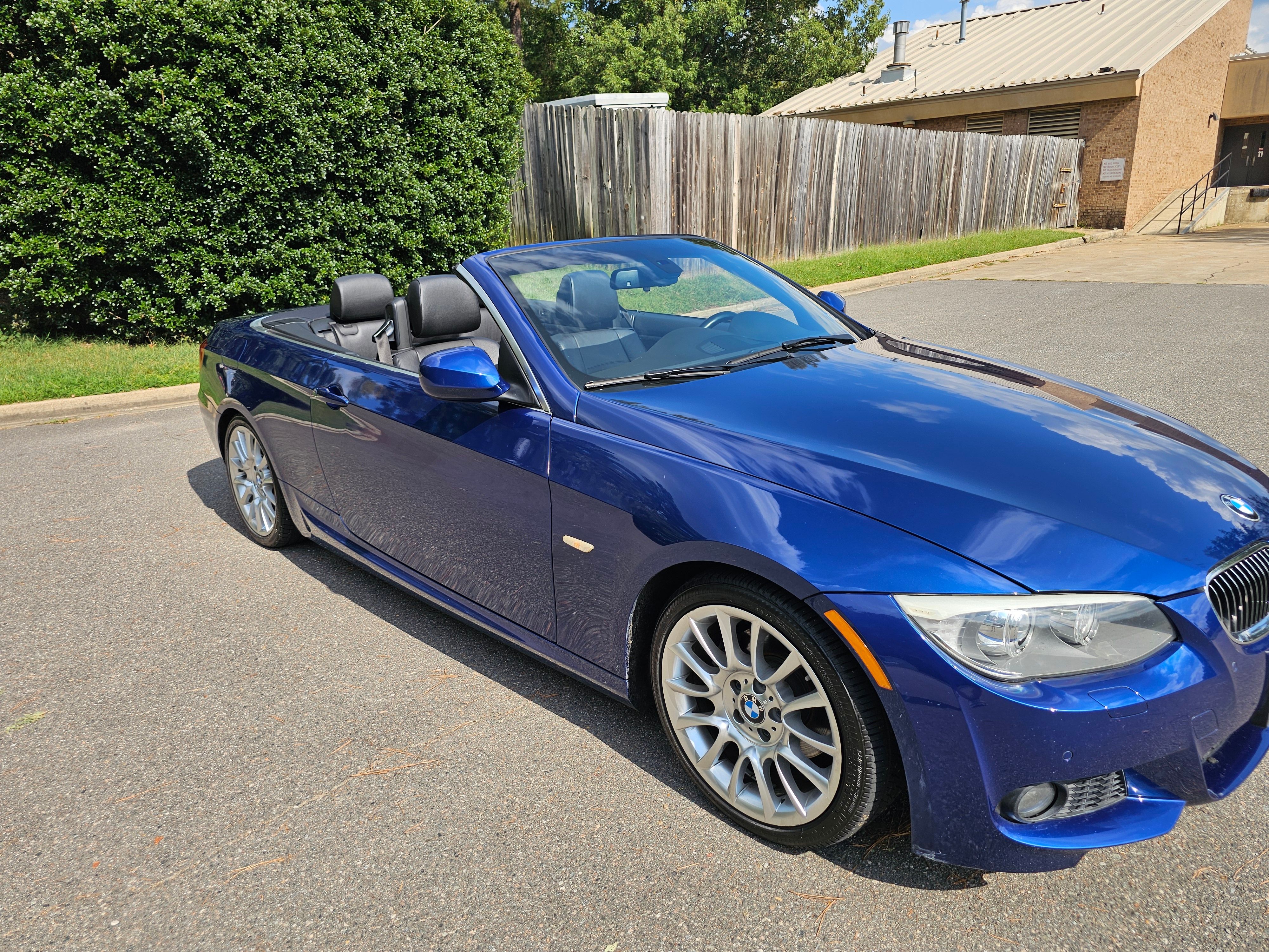Used 2012 BMW 328i Convertible RWD image 2
