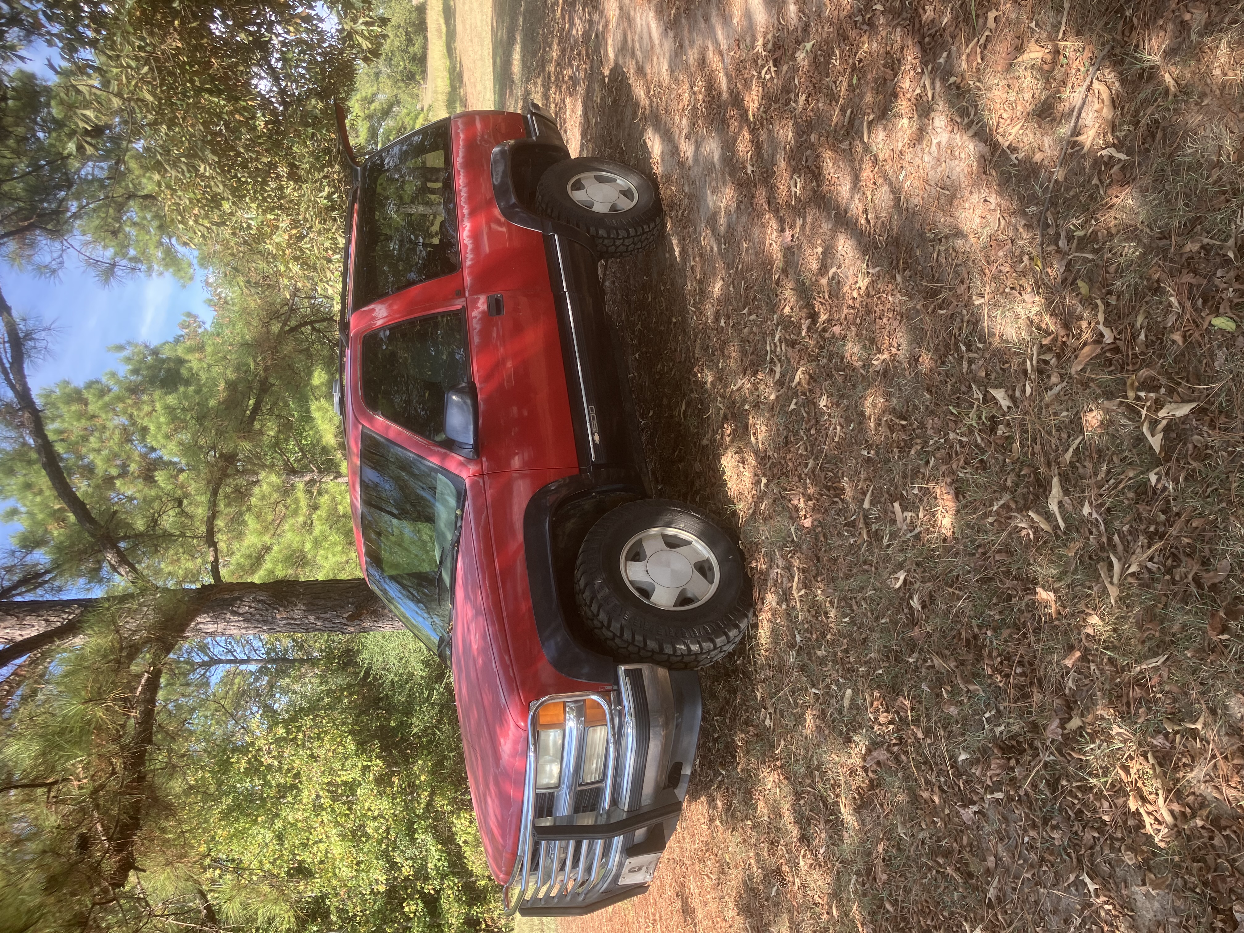 Used 1995 Chevrolet Tahoe 4WD 2-Door image 2