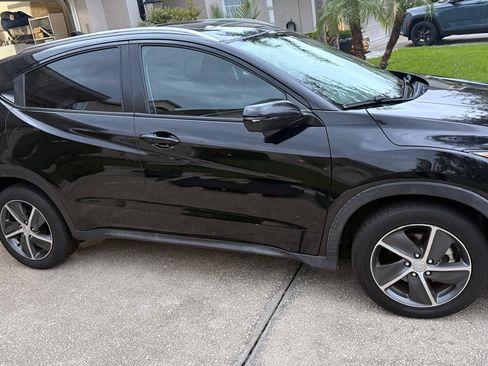 Used 2021 Honda HR-V EX image 4