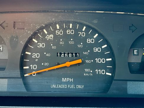 Used 1994 Toyota Pickup 2WD Regular Cab image 19
