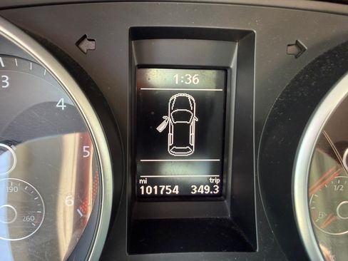 Used 2013 Volkswagen Golf TDI FWD image 26