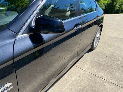 Used 2011 BMW 535i xDrive Sedan AWD/4WD image 11