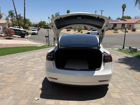 Used 2023 Tesla Model 3 Standard Range RWD image 10