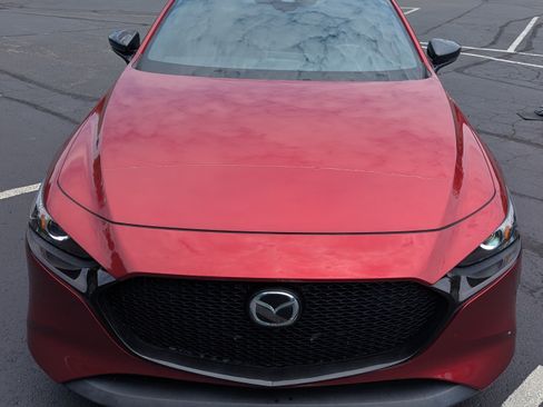 Used 2019 MAZDA MAZDA3 AWD Hatchback w/ Preferred Pkg image 4