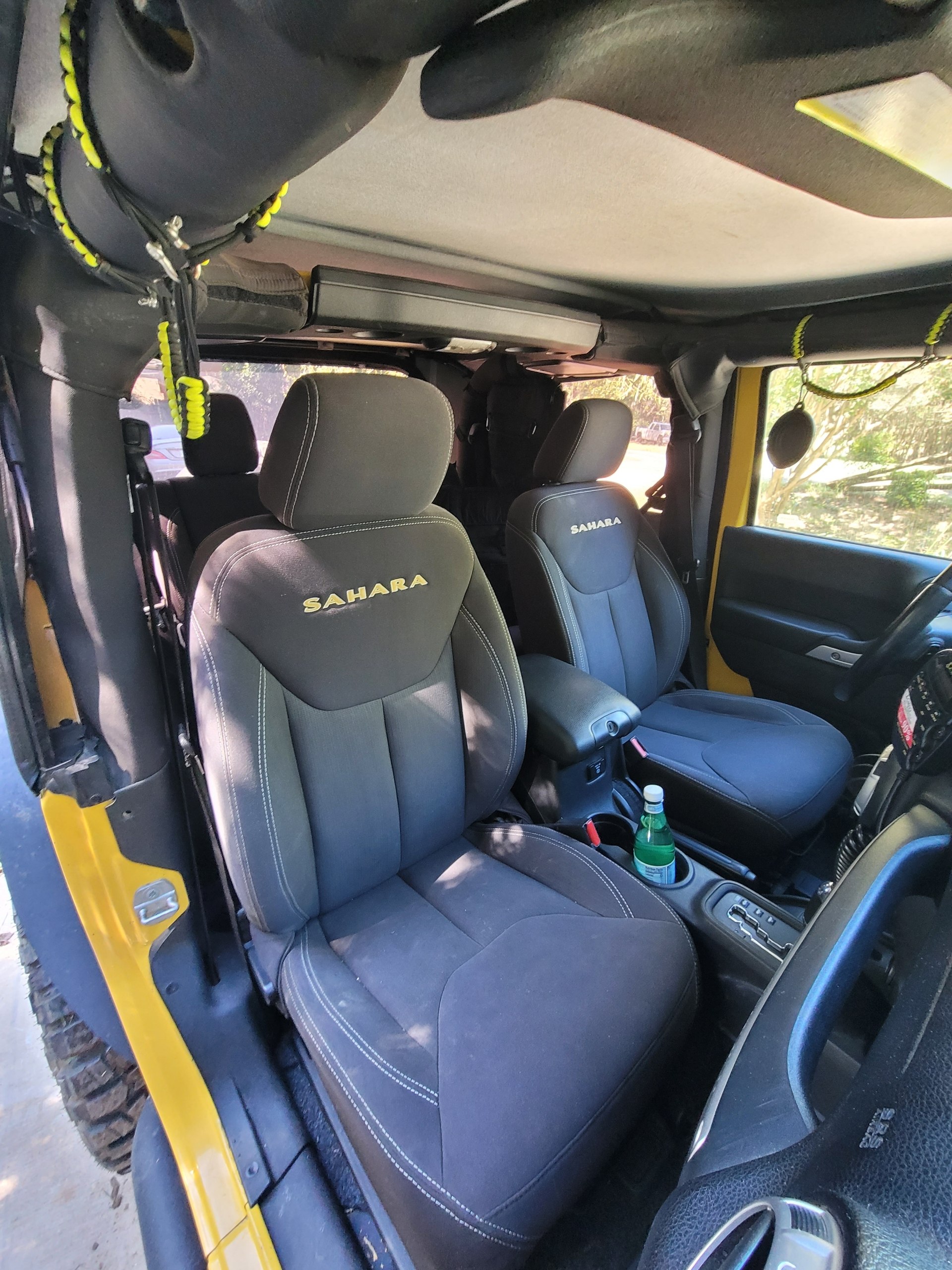 Used 2015 Jeep Wrangler Sahara w/ Dual Top Group AWD/4WD image 17