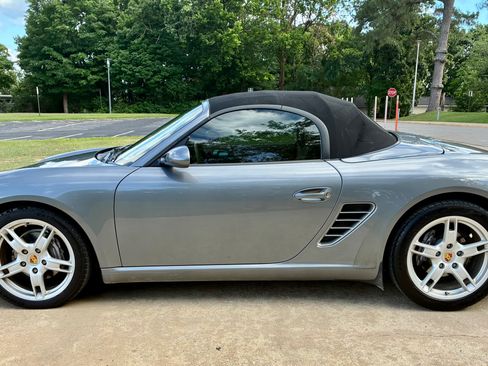 Used 2006 Porsche Boxster RWD image 2