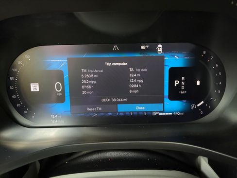 Used 2023 Volvo XC60 B5 Plus AWD/4WD image 13