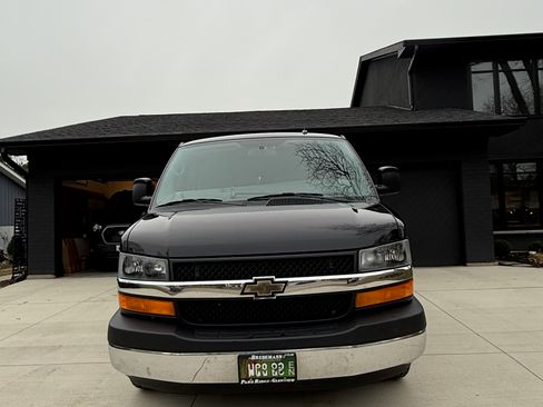 Used 2014 Chevrolet Express 1500 image 22