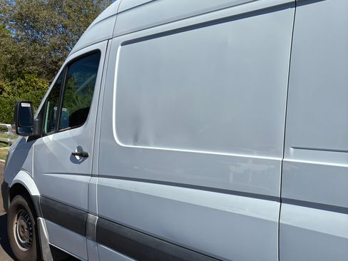 Used 2016 Mercedes-Benz Sprinter 2500 image 8