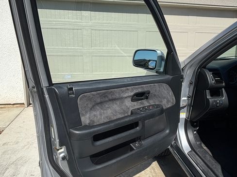Used 2002 Honda CR-V EX image 5