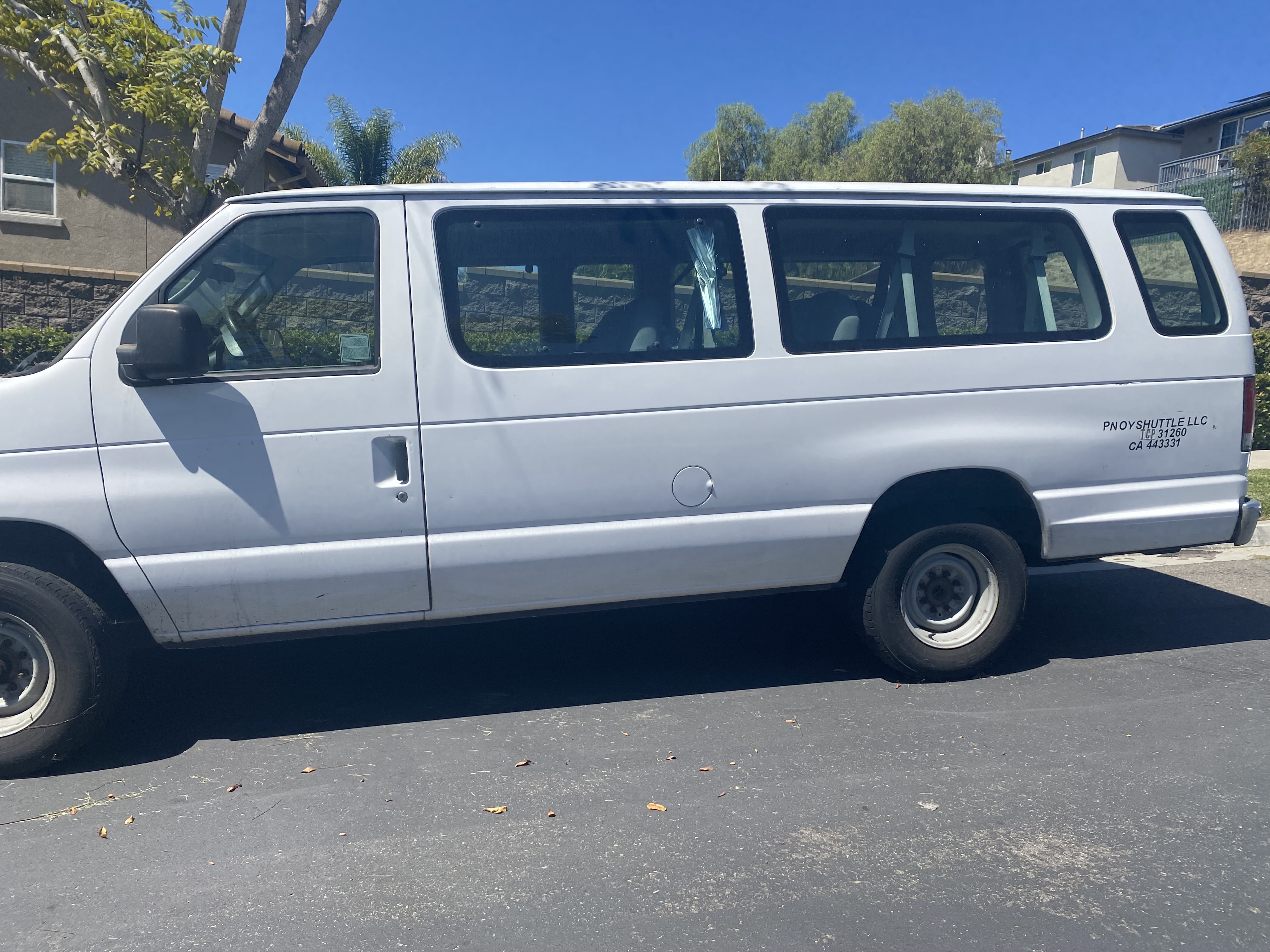 Used 2013 Ford E-350 and Econoline 350 XLT RWD image 4