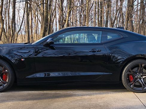 Used 2024 Chevrolet Camaro SS image 2